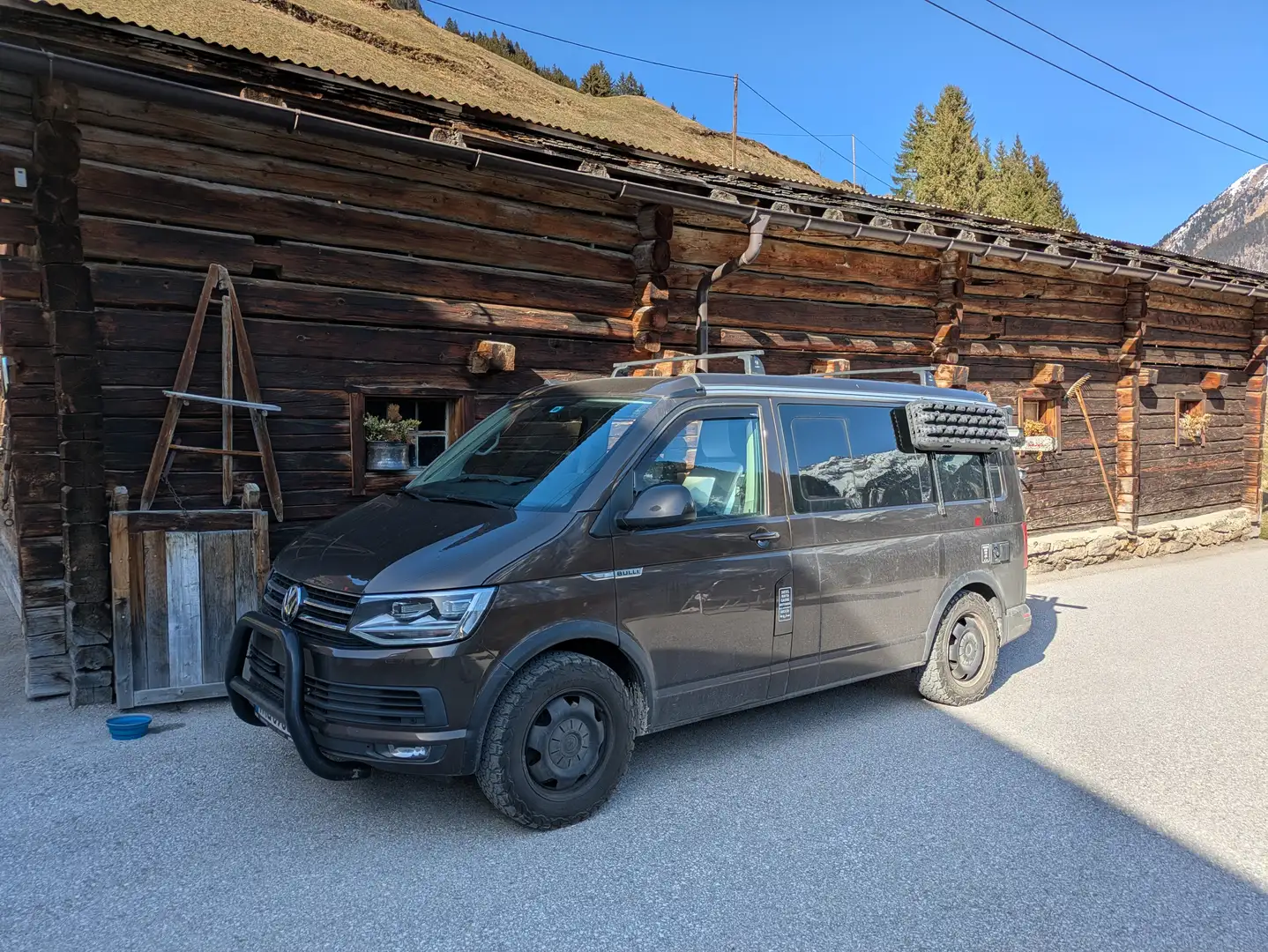 Volkswagen T6 California Transporter T6 4MOTION Kurz Hnědá - 1