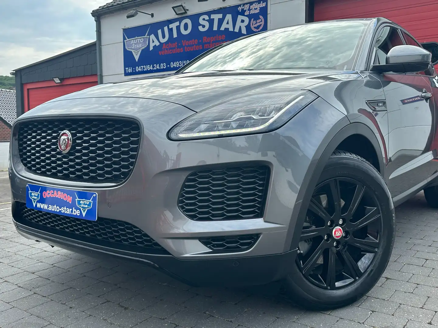 Jaguar E-Pace 2.0 D AWD R-Dynamic (EURO 6 d-temp) CAM GPS FULL Grijs - 1