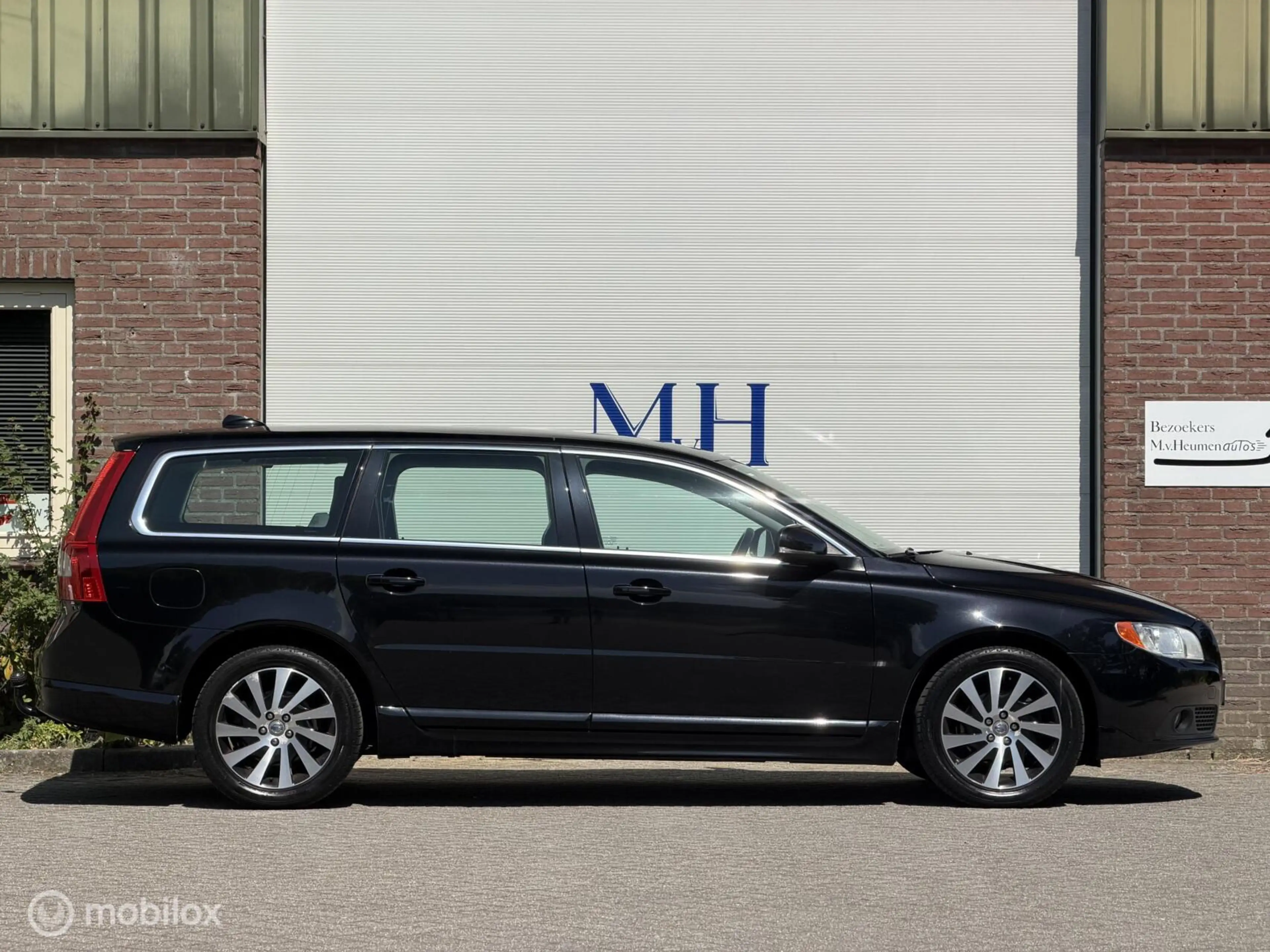 Volvo V70 1.6 T4 Limited Edition Leder Xenon ORG NED — photo 7