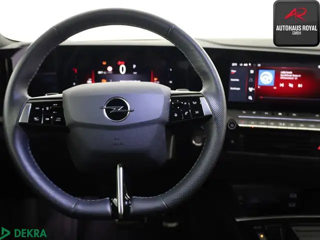 Opel Astra view 15
