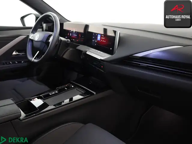 Opel Astra view 10