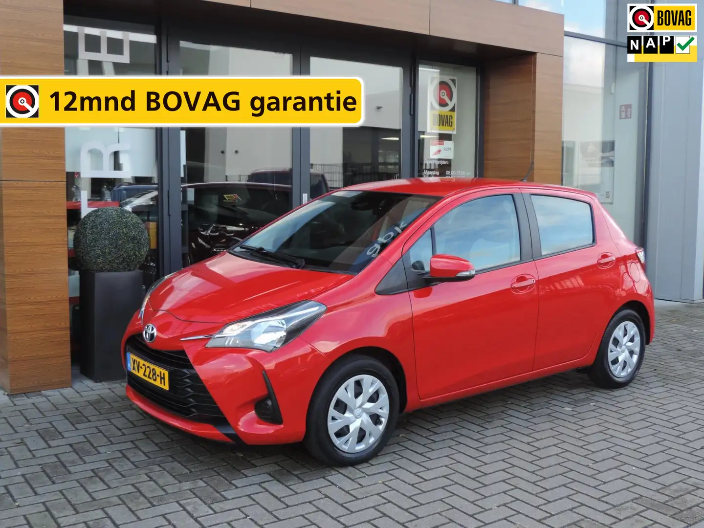 Toyota Yaris 1.0 VVT-i Comfort 20.000km | Airco | Bluetooth | L Rouge - 1