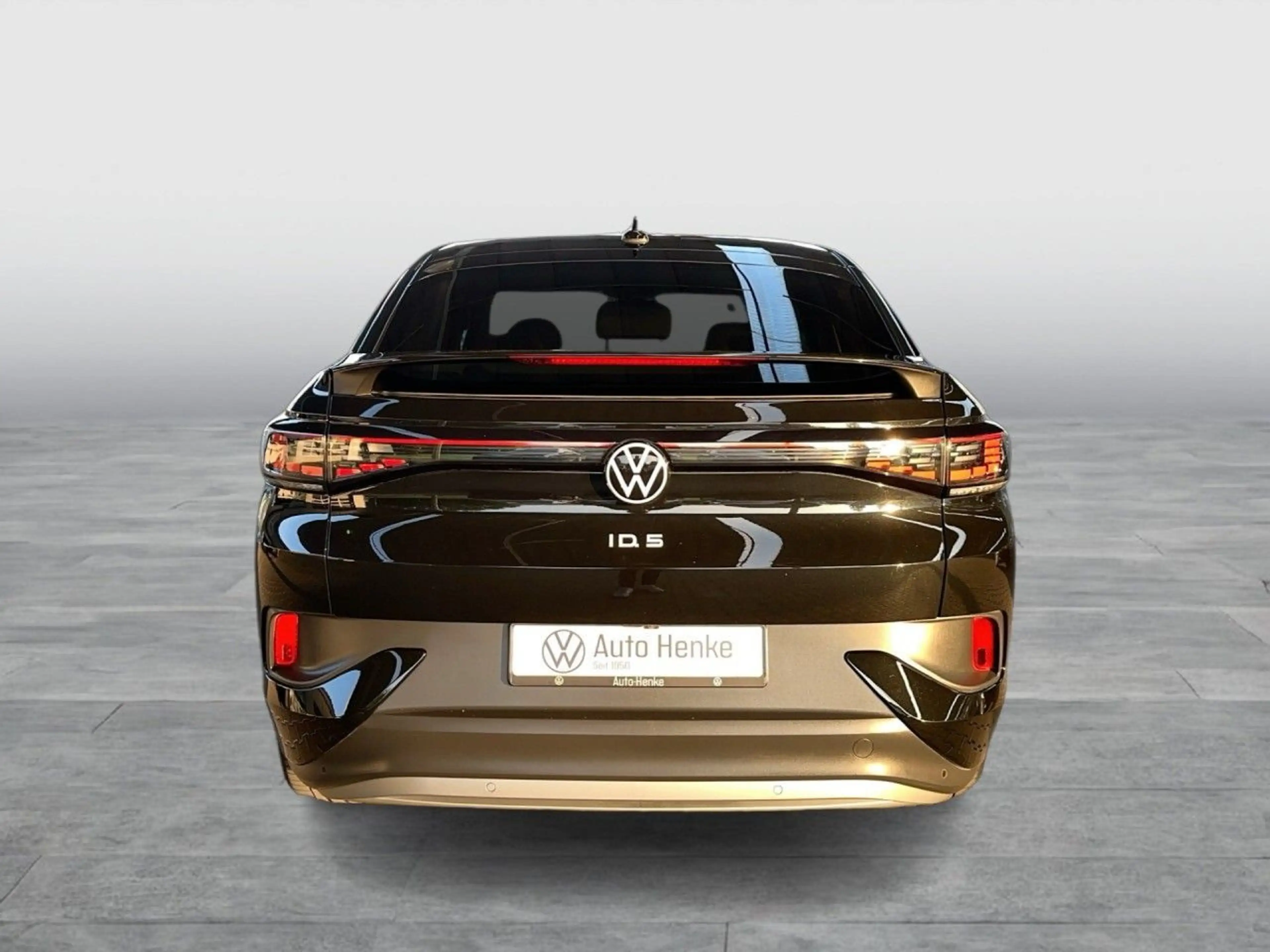 Volkswagen ID.5 Pro Performance MATRIX LED + IQ DRIVE + REA — photo 5