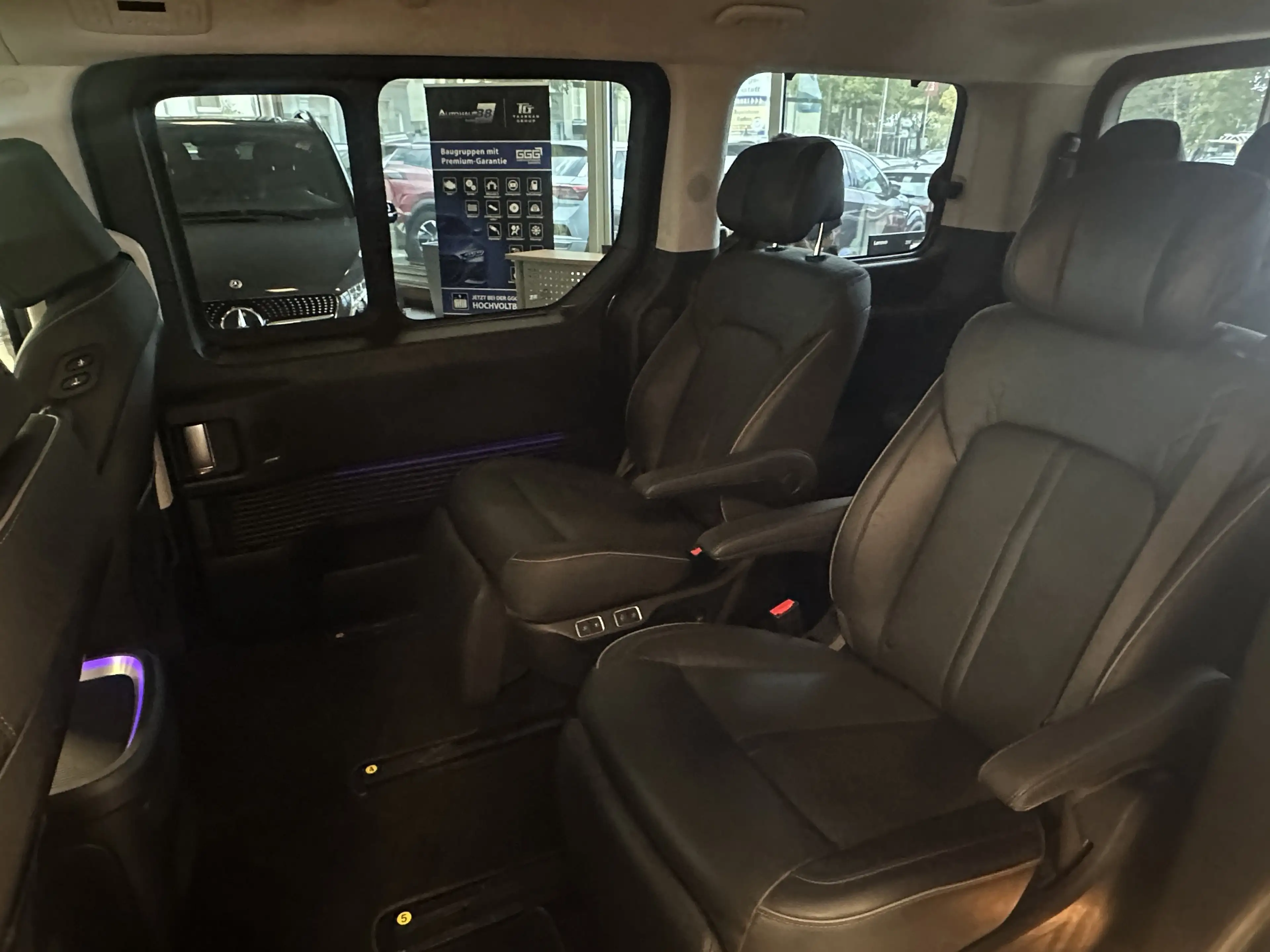 Hyundai STARIA Signature*4WD*BOSE*NSCC*SHZ+BLÜ*360*RELAX — photo 15