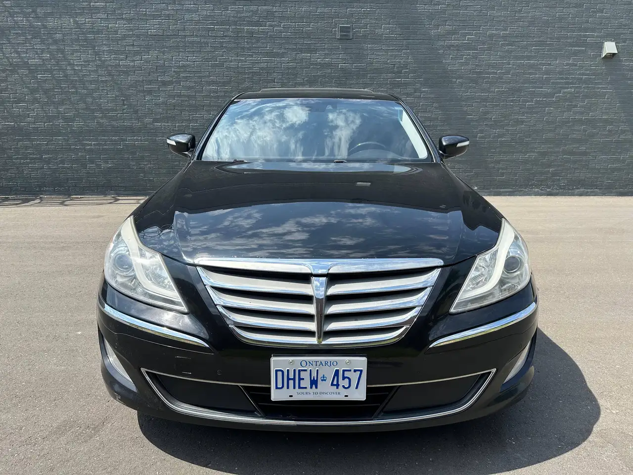 Hyundai Genesis photo Hyundai Genesis