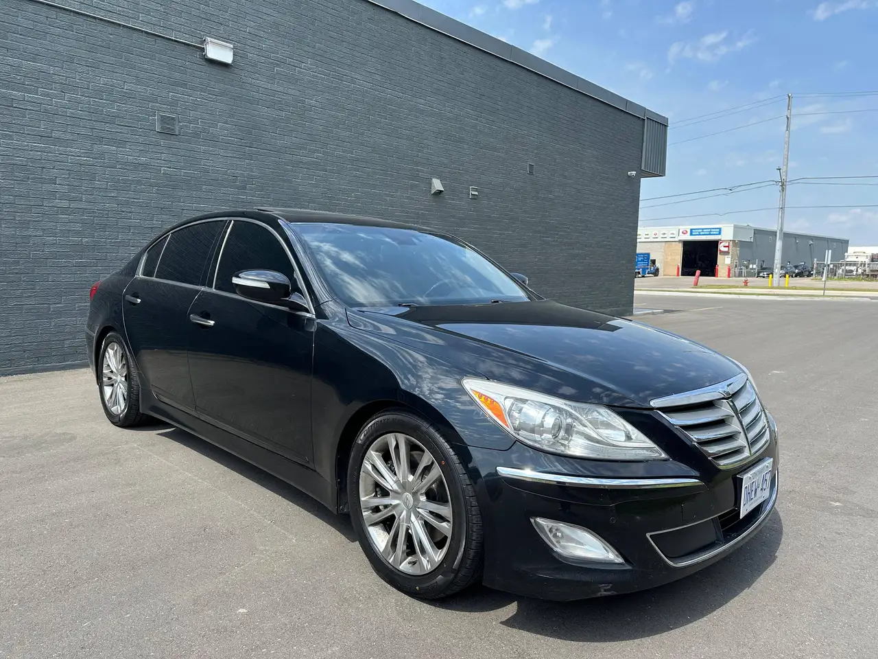 Hyundai Genesis photo Hyundai Genesis