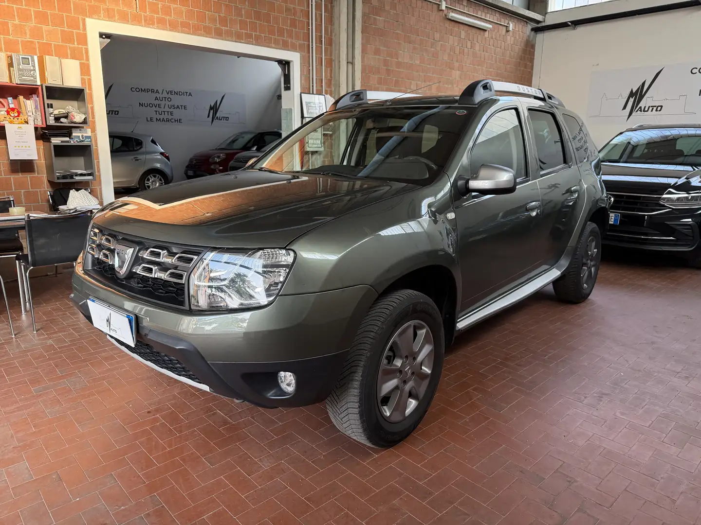 Dacia Duster 1.6 Laureate Gpl 4x2 105cv - 1