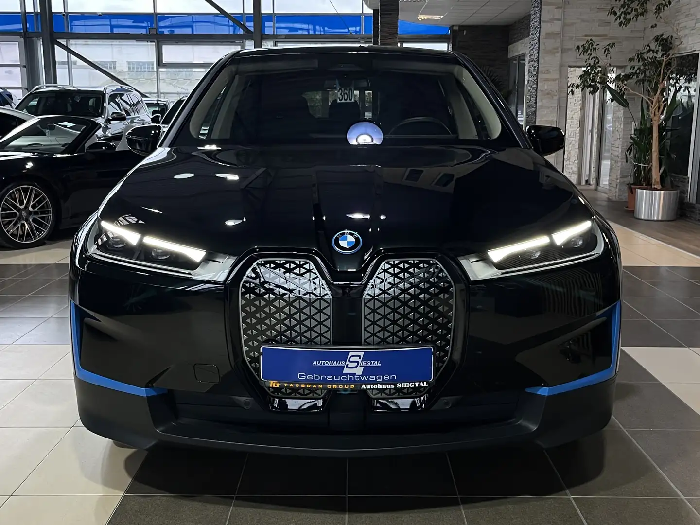 BMW iX 40 xDrive*360Cam*SHZ*LED*Navi*CarPlay*ACC* Noir - 2
