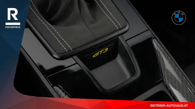 Porsche 911 view 27