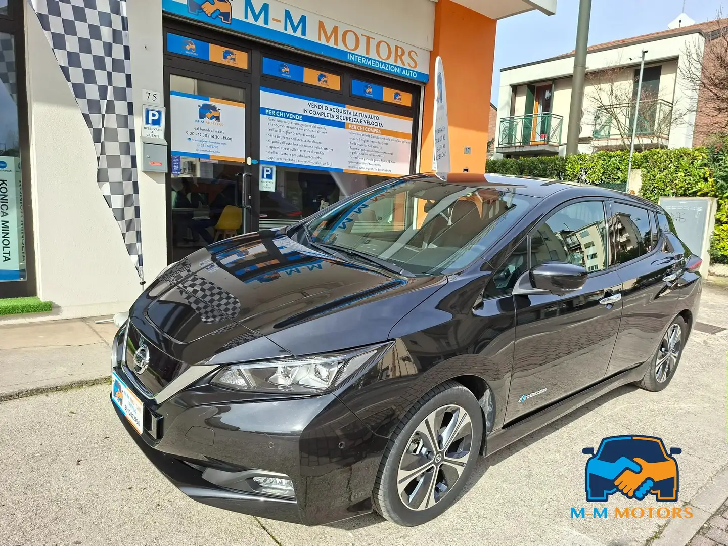 Nissan Leaf techna - pro 122 cv Schwarz - 1