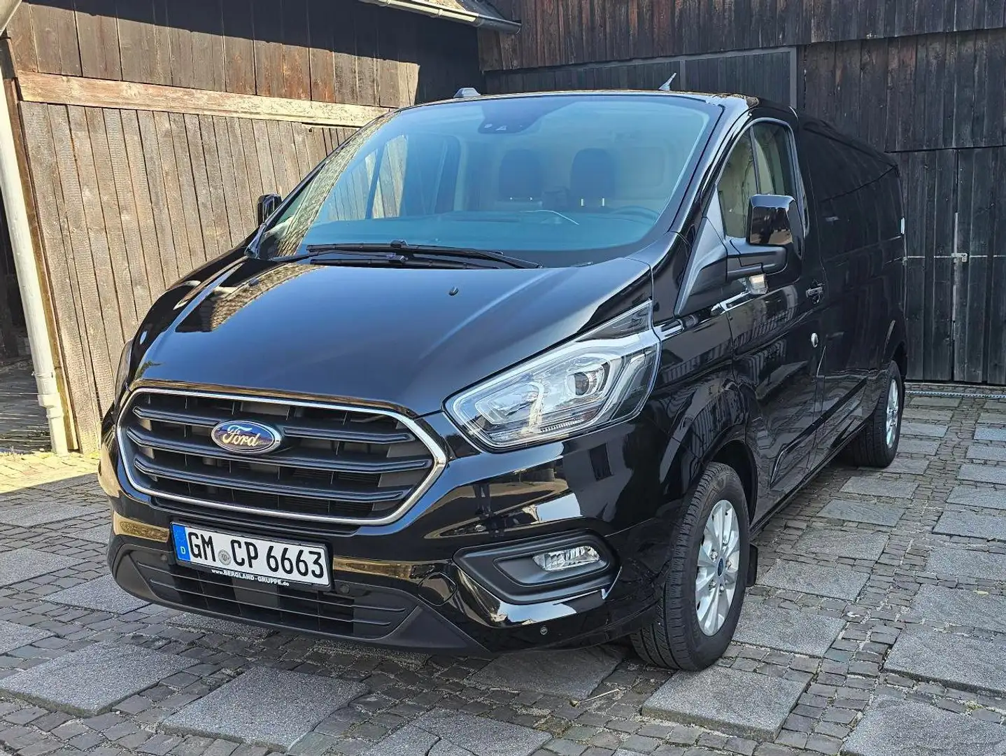 Ford Transit Custom Transit Custom 300 L2H1 LKW Standheiz Autm.Limited Schwarz - 2