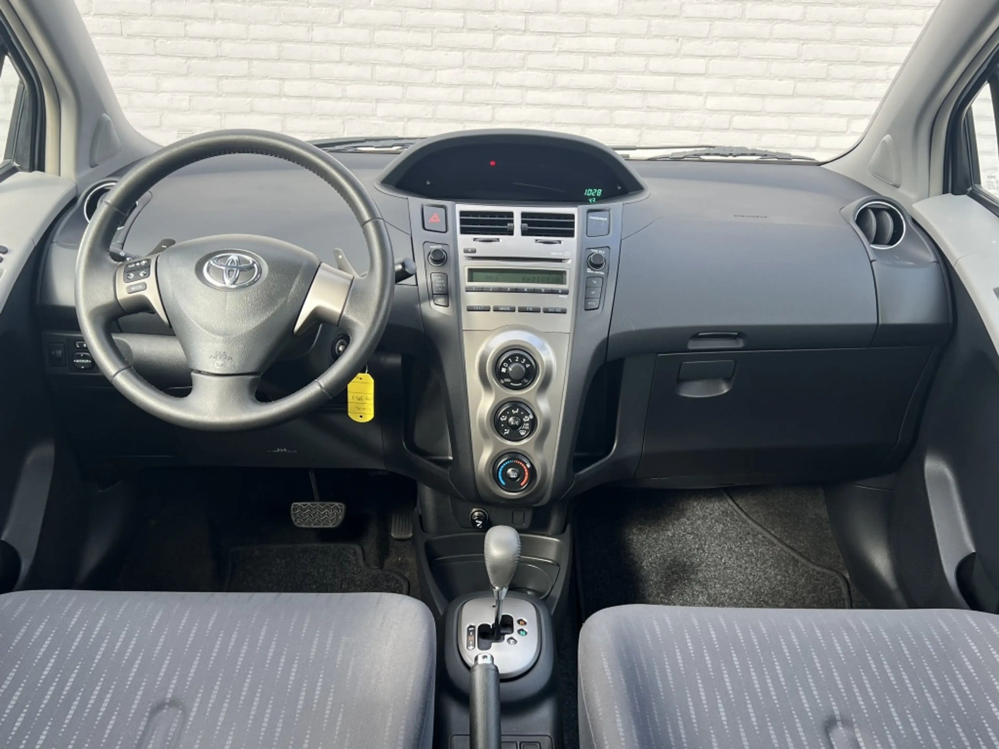 Toyota Yaris 1.3 VVTi Aspiration 3-deurs Automaat | NL Auto | T — photo 20