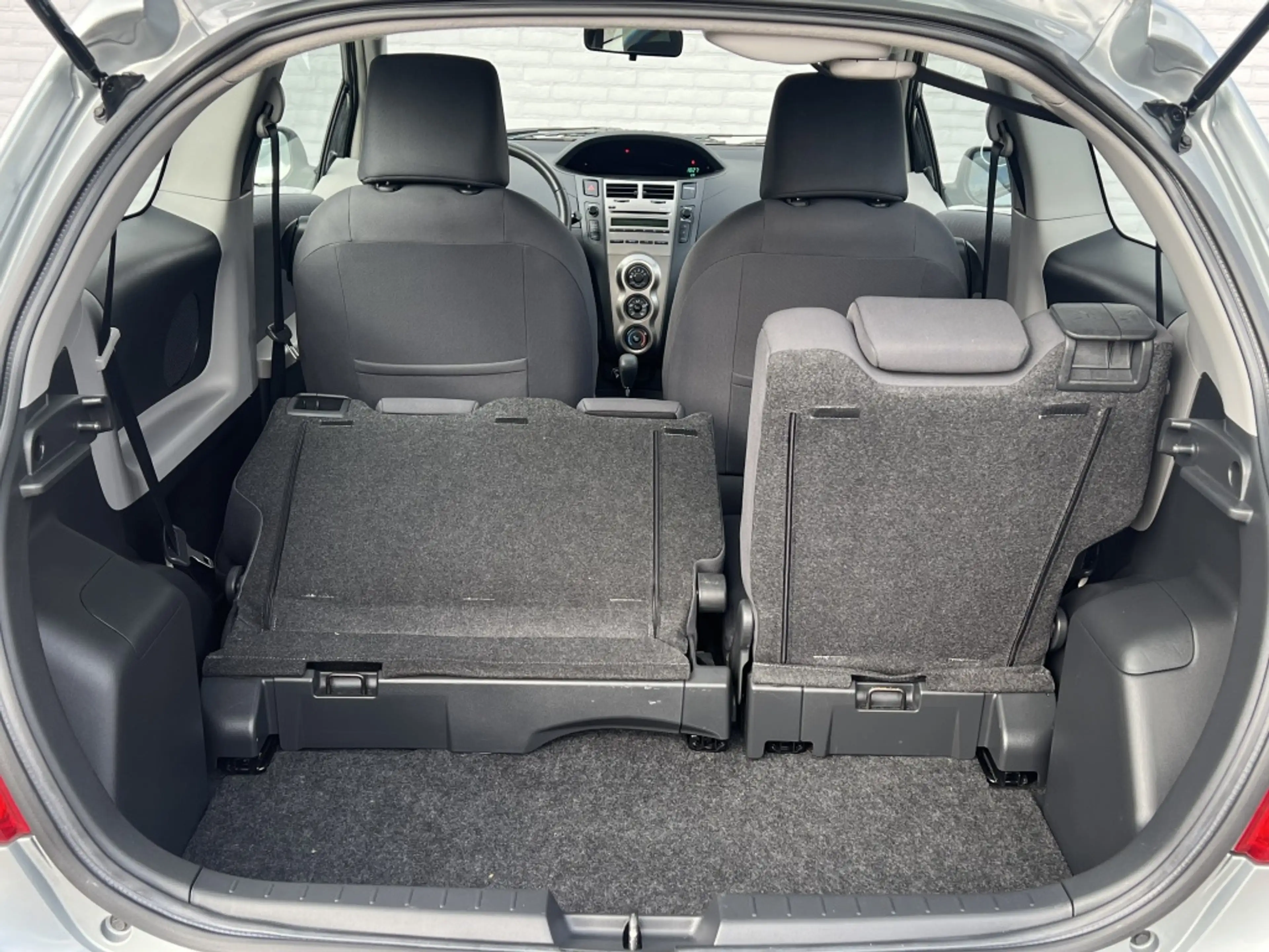 Toyota Yaris 1.3 VVTi Aspiration 3-deurs Automaat | NL Auto | T — photo 29