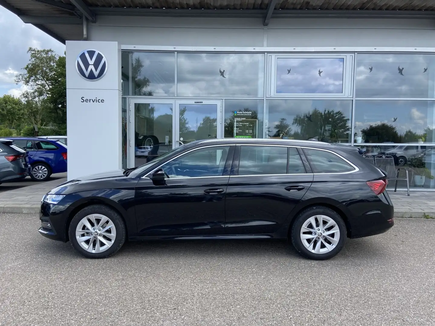 Skoda Octavia Combi 2.0 TDI DSG Style AHK+17"+NAVI-COL Schwarz - 2