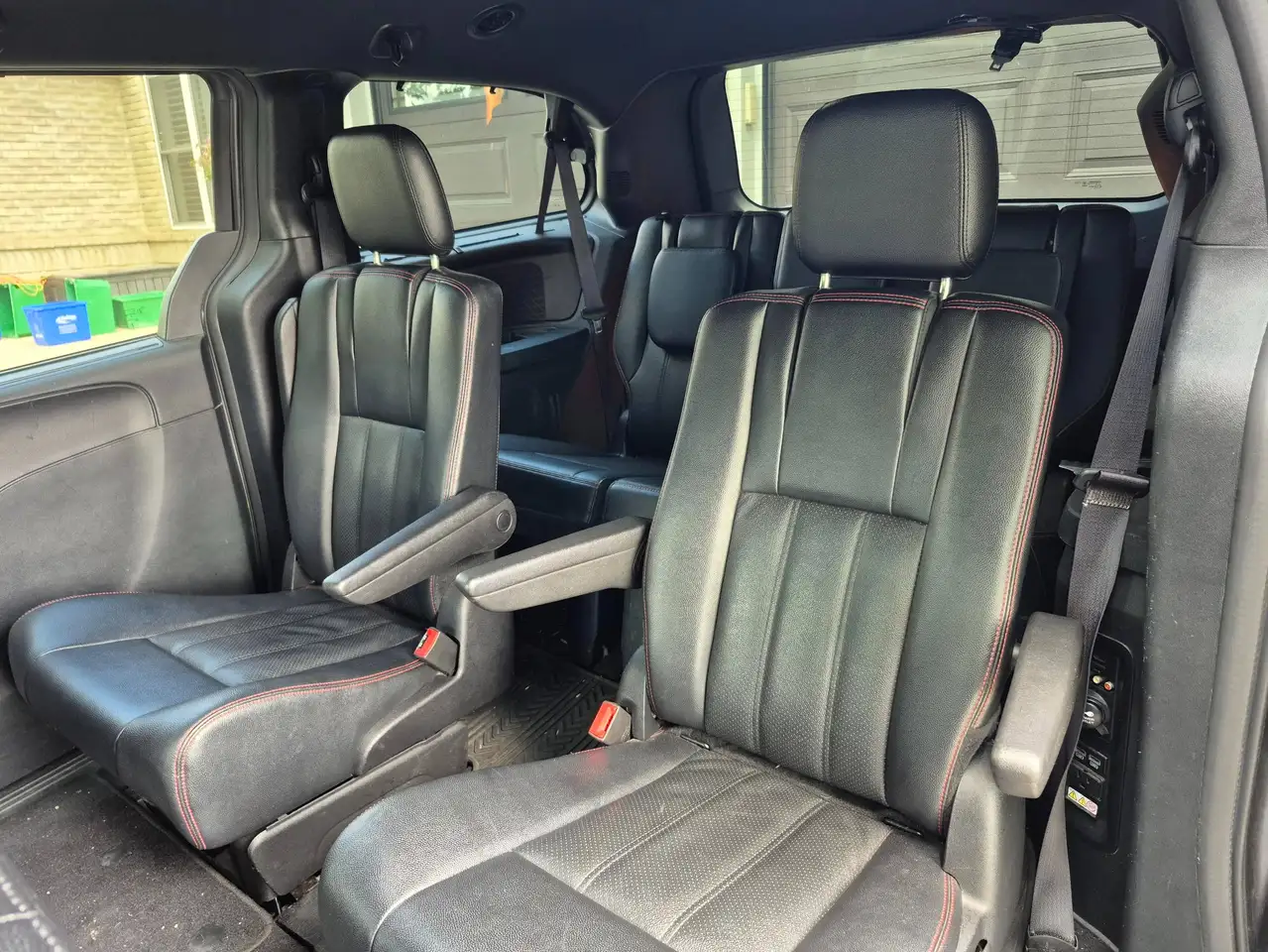 Dodge Grand Caravan снимка Dodge Grand Caravan