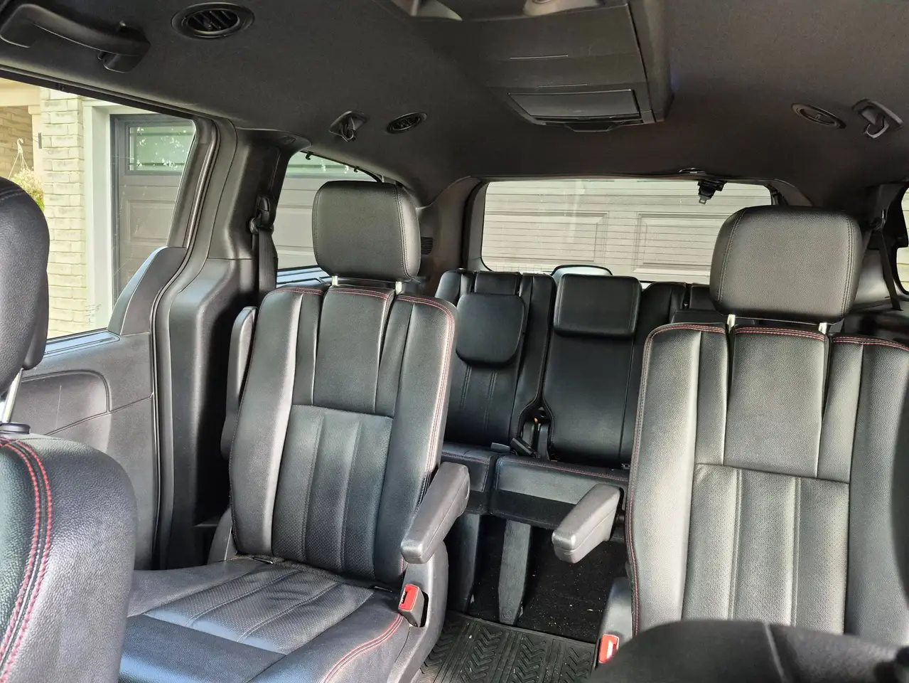 Dodge Grand Caravan снимка Dodge Grand Caravan