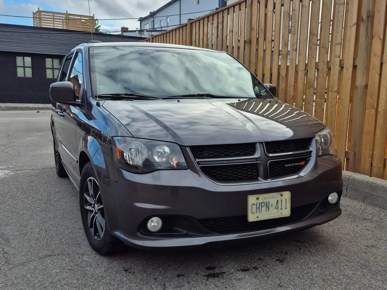 Dodge Grand Caravan снимка Dodge Grand Caravan