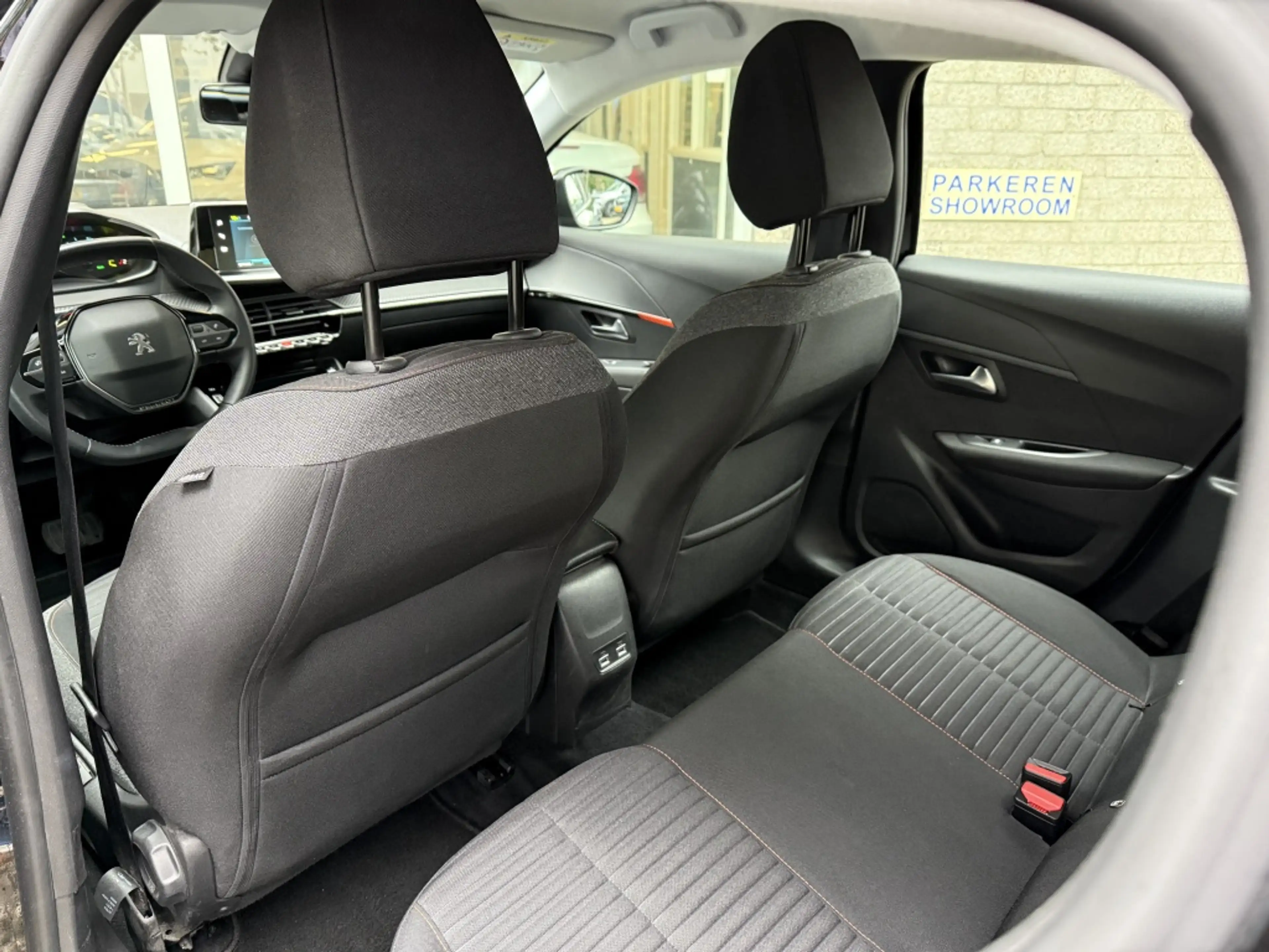 Peugeot e-208 Active Pack 50 kWh SOH 95 Stoelverwarming/Navi/Car — photo 12