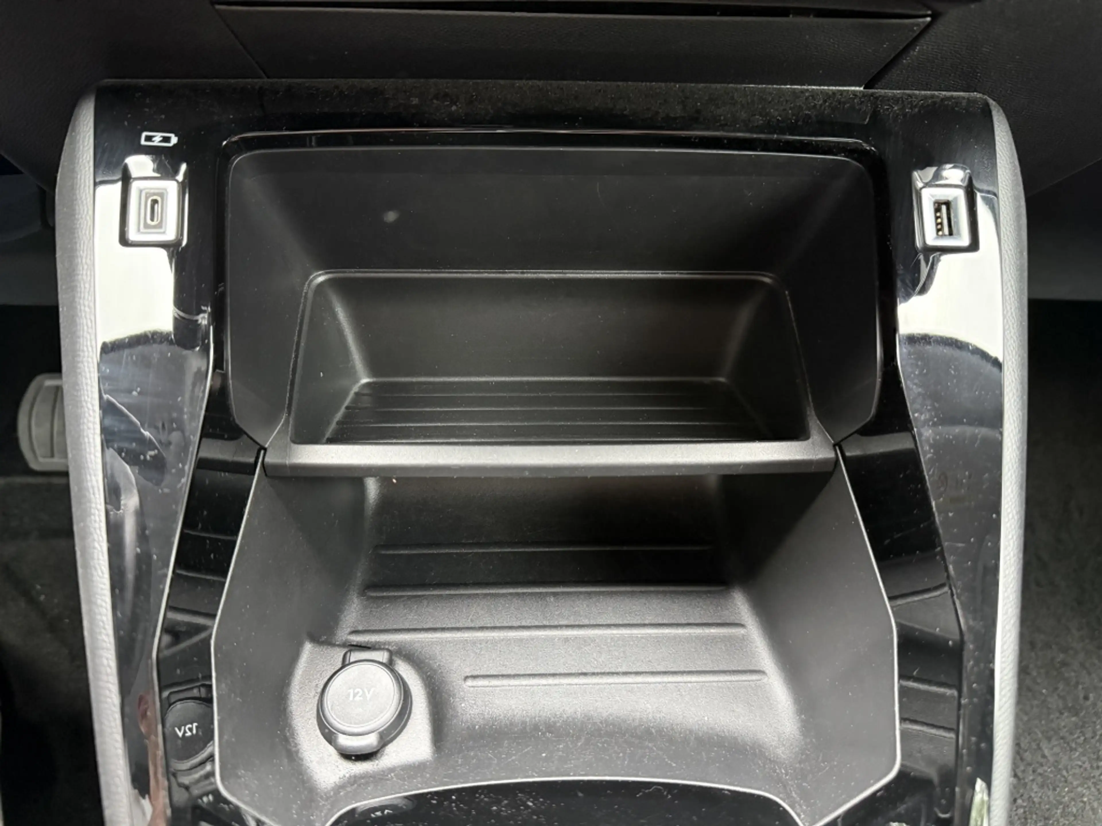Peugeot e-208 Active Pack 50 kWh SOH 95 Stoelverwarming/Navi/Car — photo 17