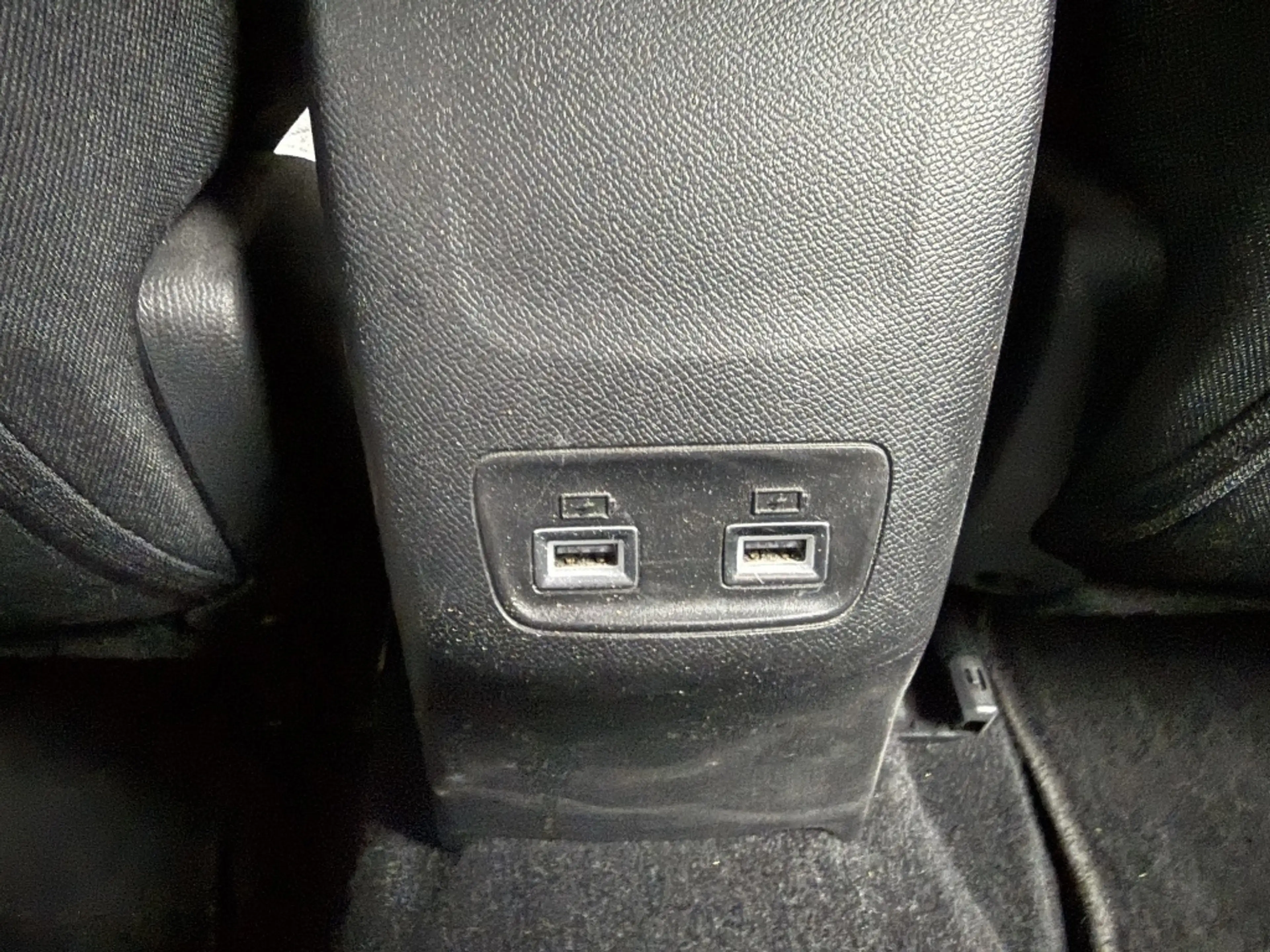Peugeot e-208 Active Pack 50 kWh SOH 95 Stoelverwarming/Navi/Car — photo 15