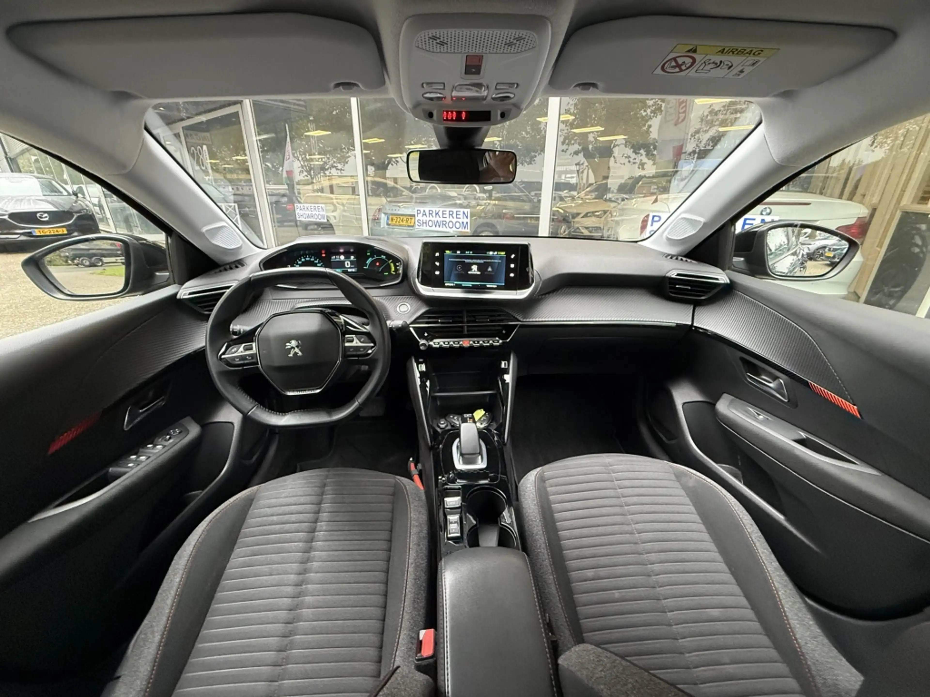 Peugeot e-208 Active Pack 50 kWh SOH 95 Stoelverwarming/Navi/Car — photo 2