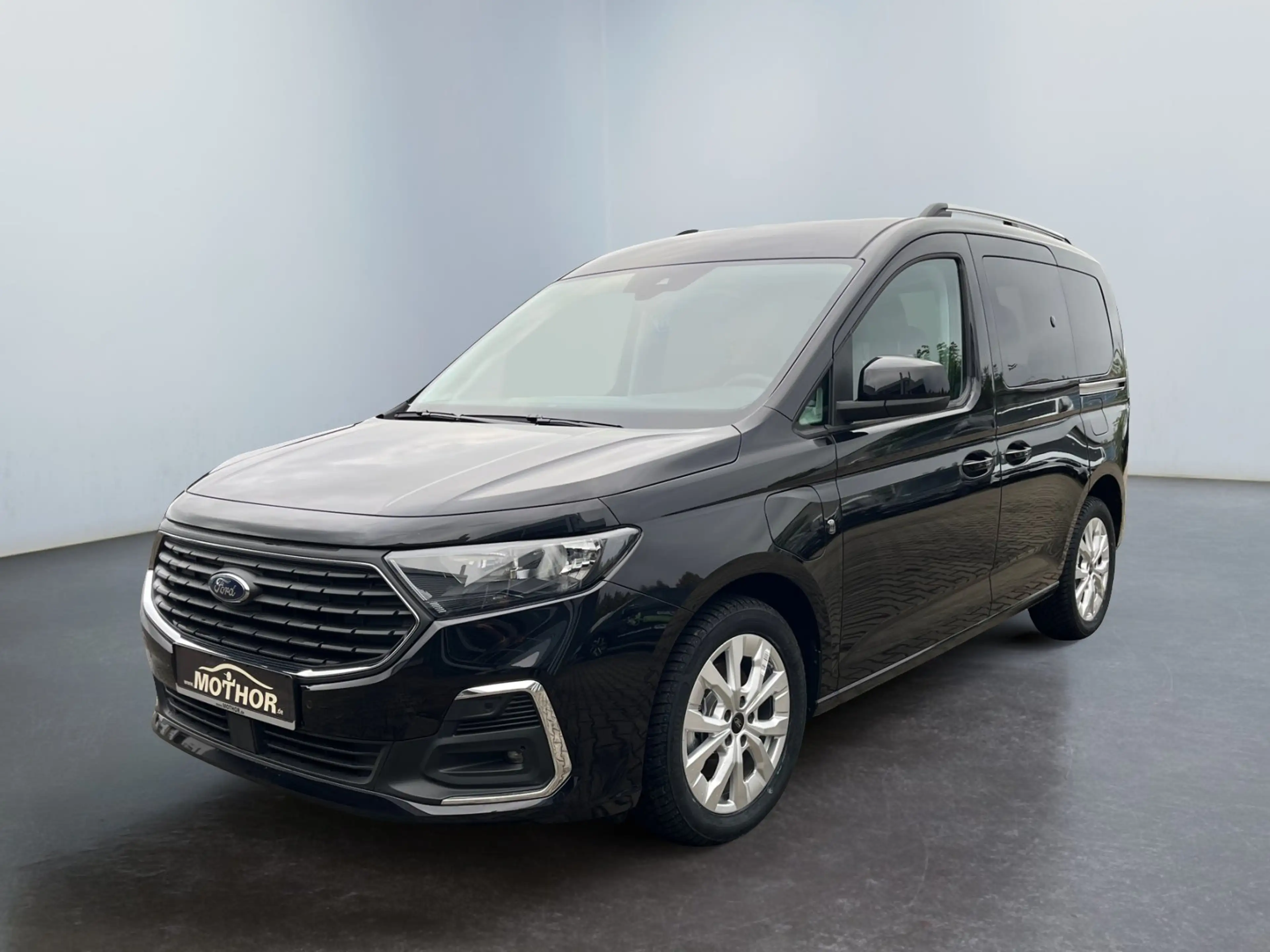 Ford Tourneo Connect Titanium 1.5 EcoBoost PHEV iACC — photo 2