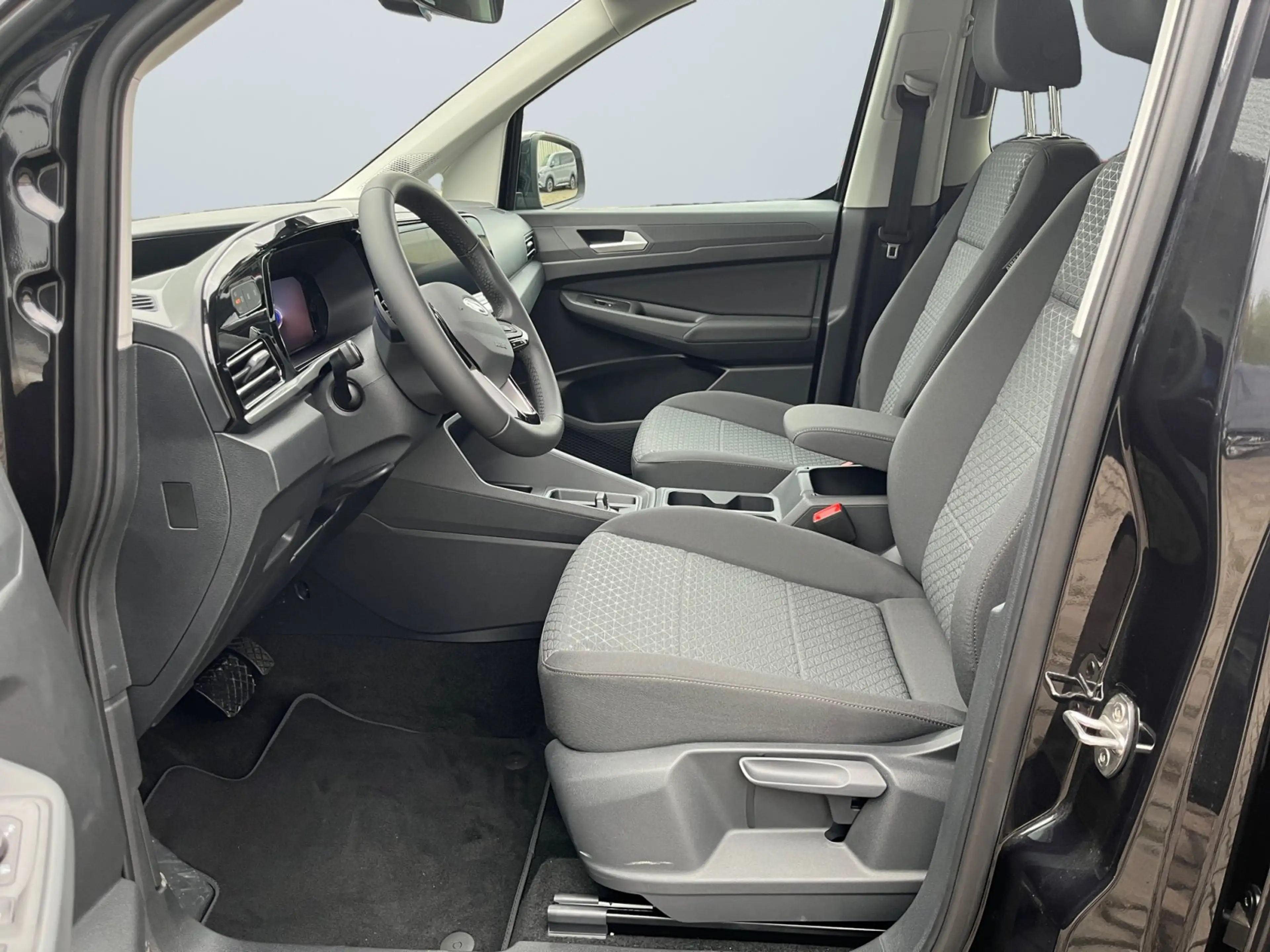 Ford Tourneo Connect Titanium 1.5 EcoBoost PHEV iACC — photo 7