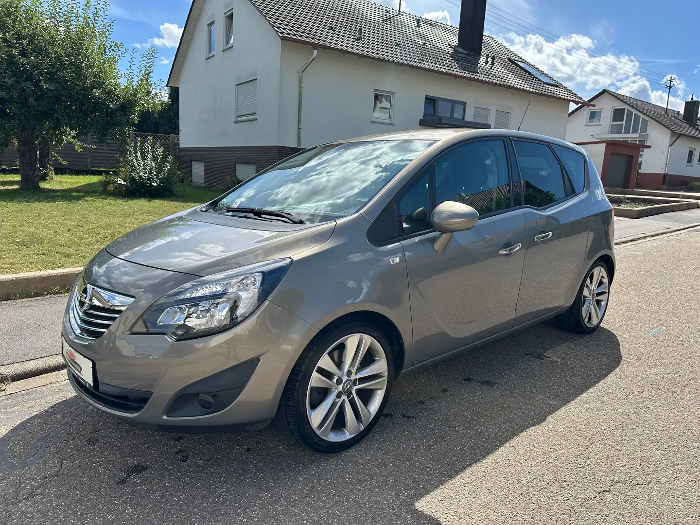 Opel Meriva Innovation *FlexFix•HU 08/2026*Allwetterreifen* Braun - 1