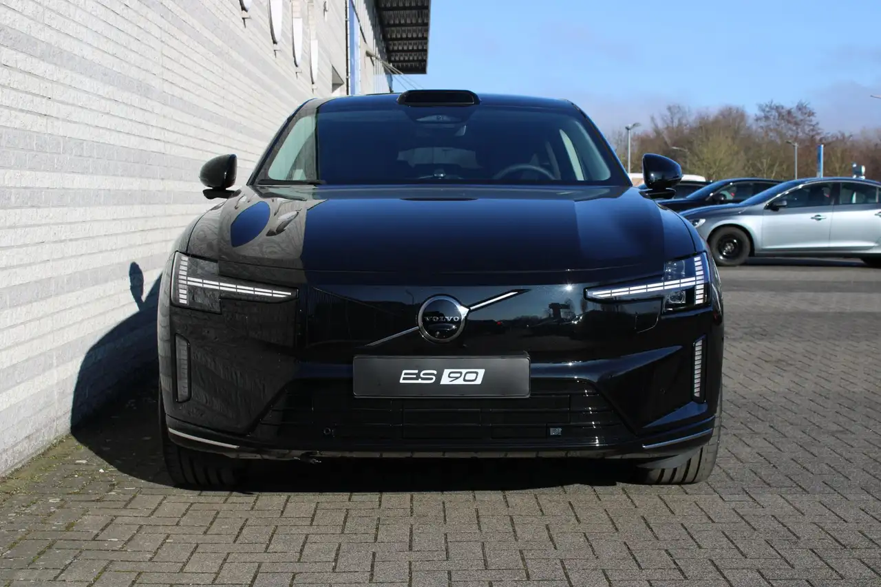 Volvo ES90 2026