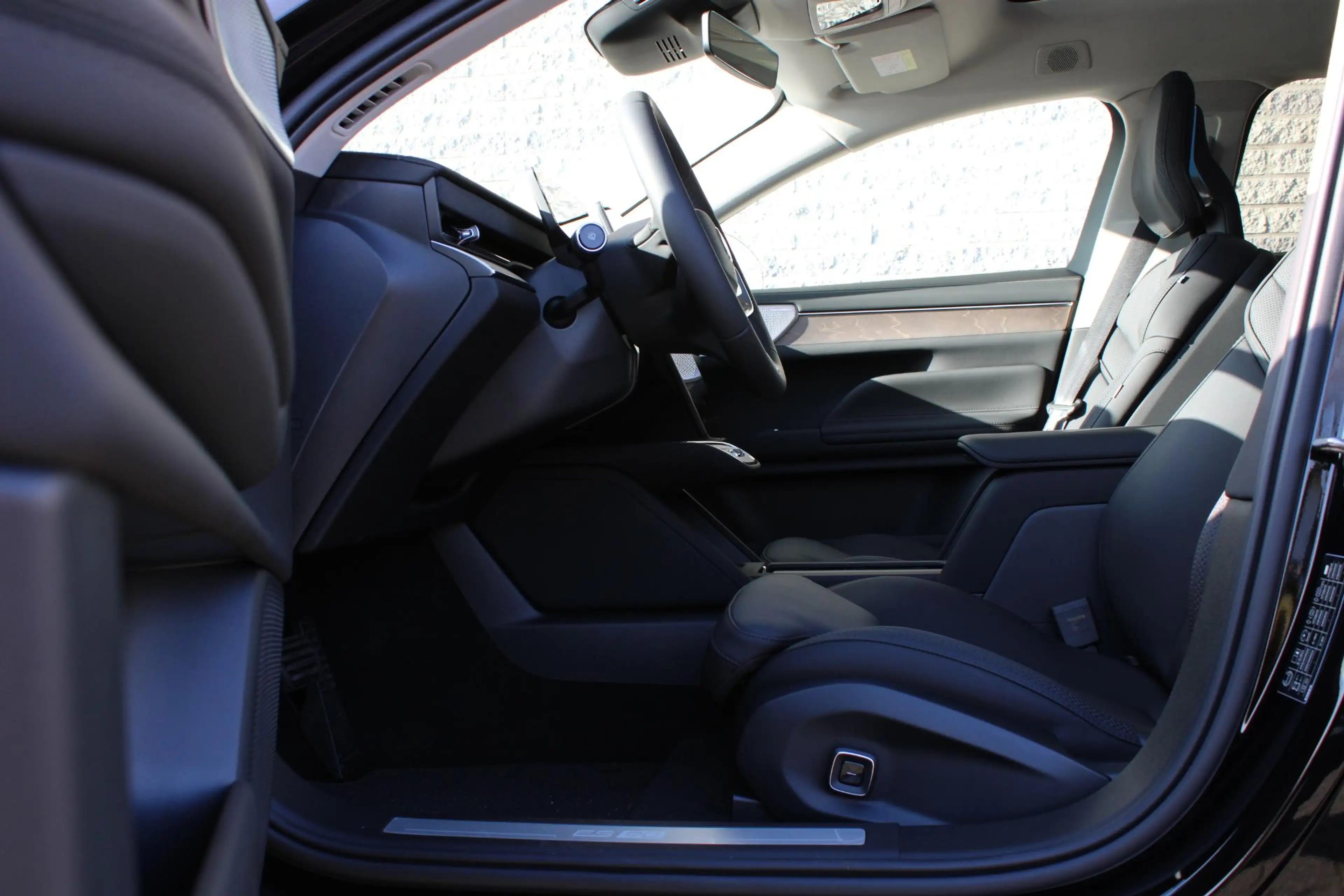Volvo ES90 Single Motor Ext. R. Ultra Launch Edition 92 kWh | — photo 10