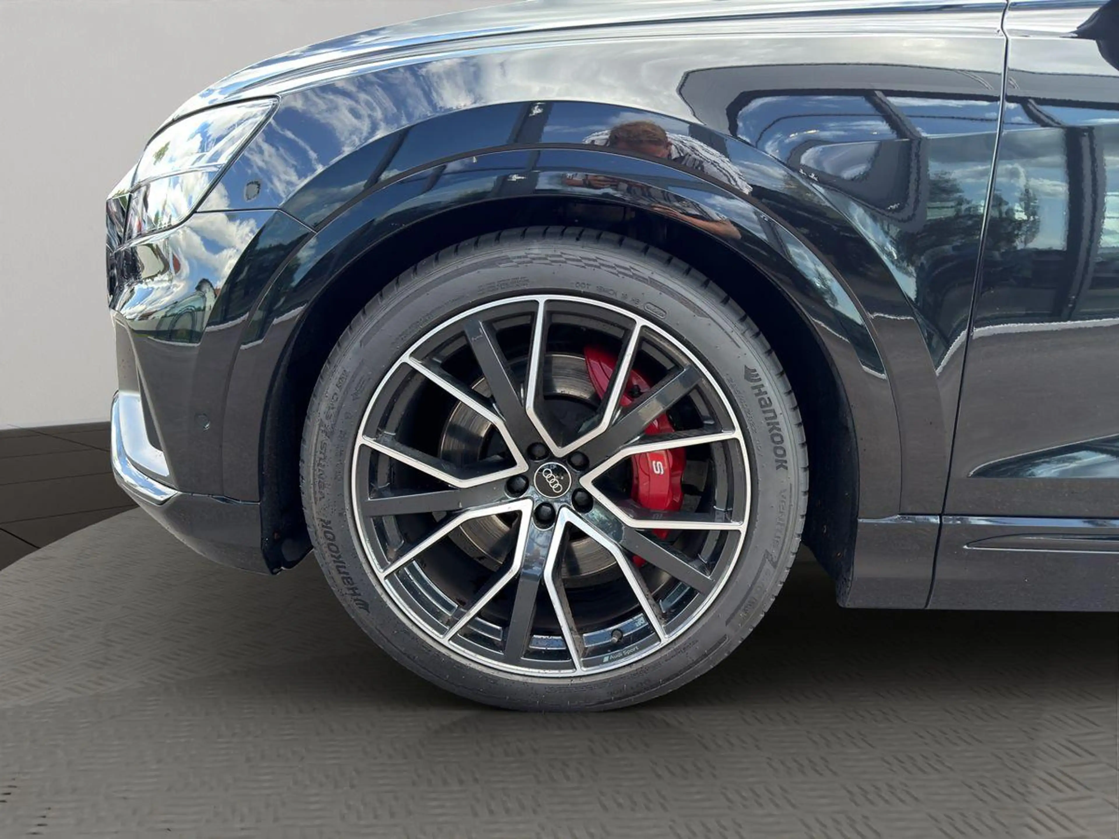 Audi SQ8 4.0 V8 TFSI quattro *AHK*PANO*HUD*Matrix*KAM *360° — photo 9