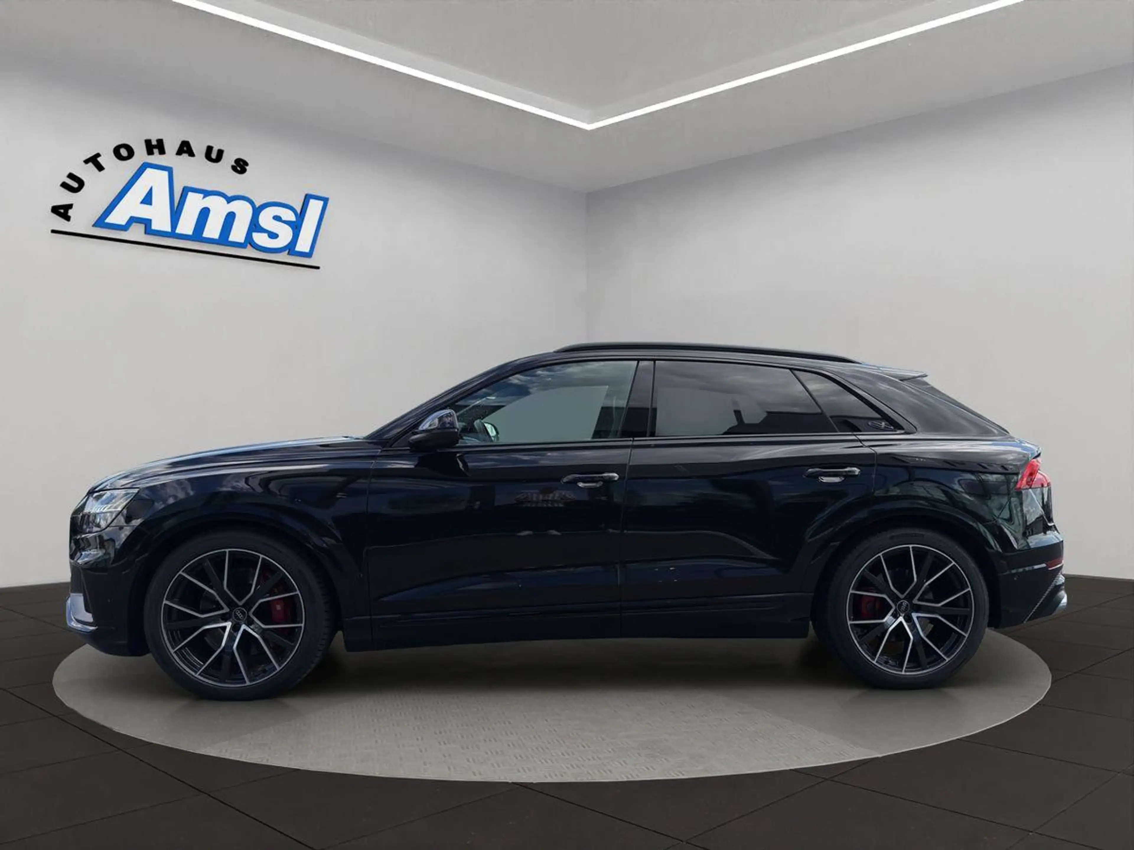 Audi SQ8 4.0 V8 TFSI quattro *AHK*PANO*HUD*Matrix*KAM *360° — photo 3