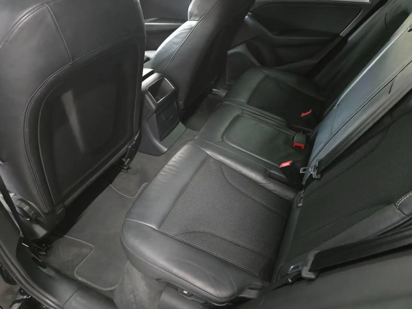 Audi Q5 2.0 TDI 177CV quattro S tronic SLINE Nero - 2