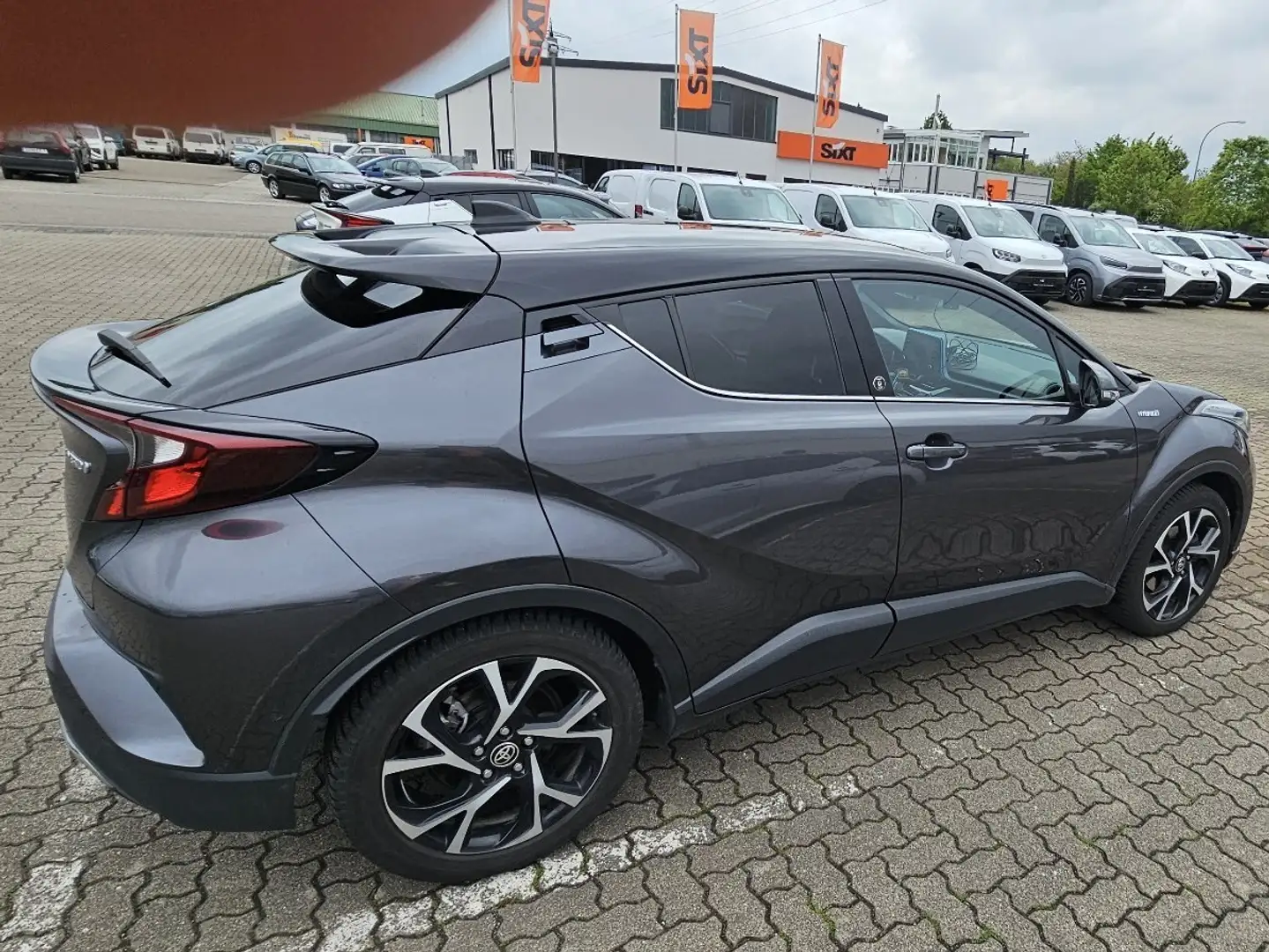 Toyota C-HR 2.0 Hybrid Orange Edition - 2