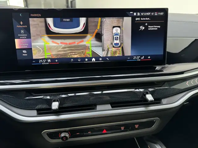 BMW X6 view 11