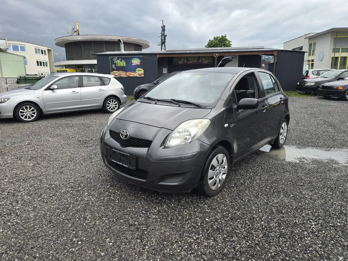 Toyota Yaris 1.0 Schwarz - 1