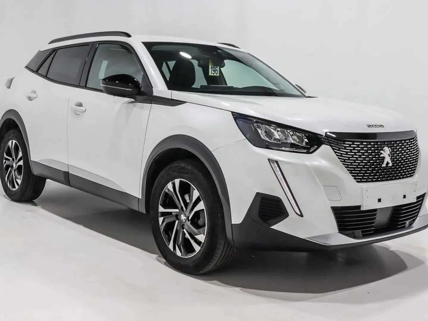 Peugeot 2008 1.5 BlueHDi Allure Pack S-Cockpit 3D-Cam-Rad-Gps. Blanc - 1
