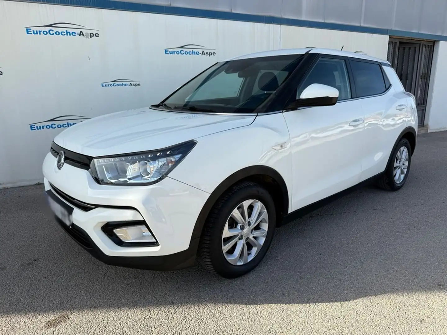 SsangYong Tivoli G16 Line 4x2 Blanco - 1