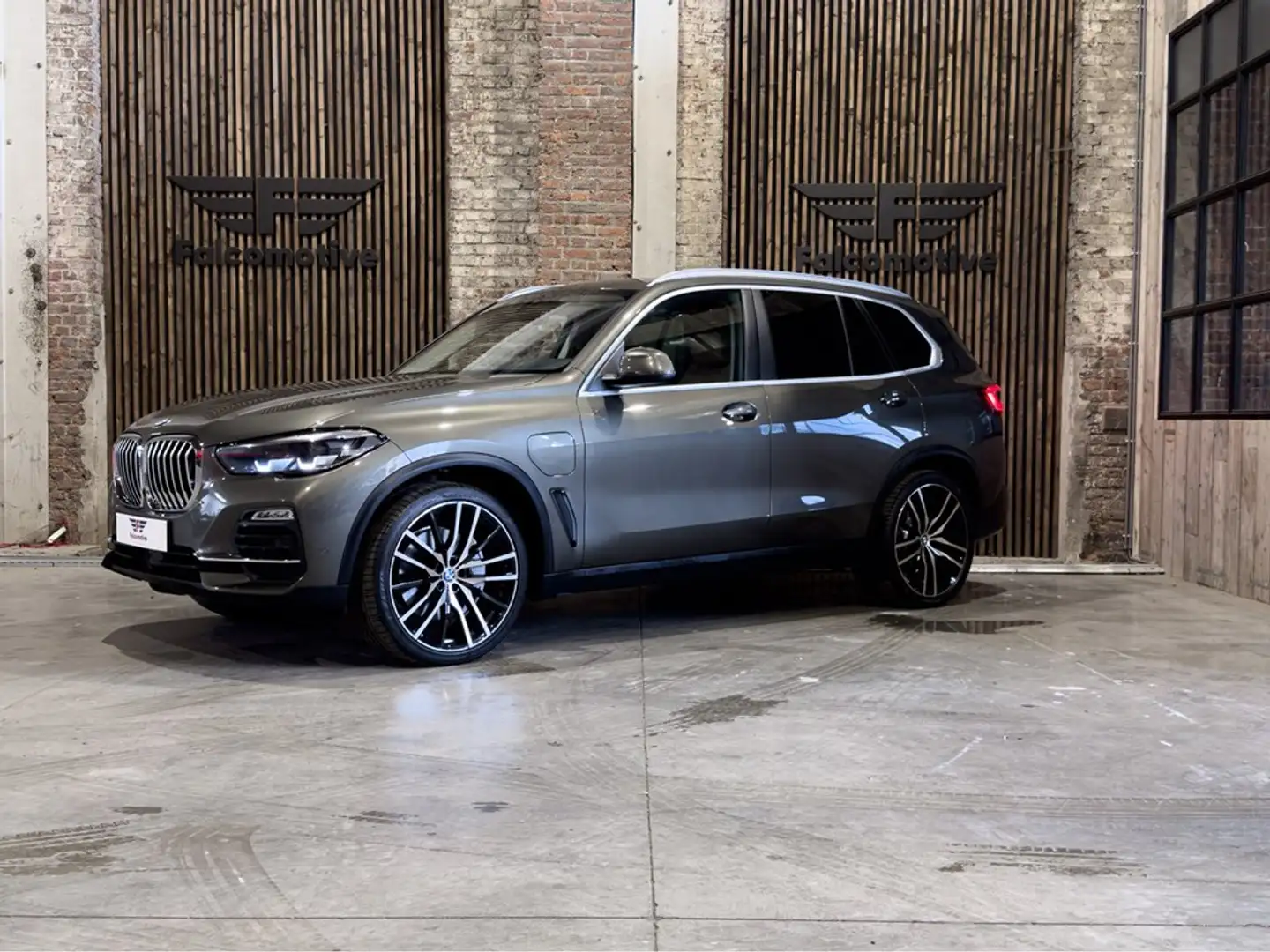 BMW X5 xDrive45e*PHEV*LUCHTVERING*HUD*ADAPTIVE-CRUISE* Green - 2