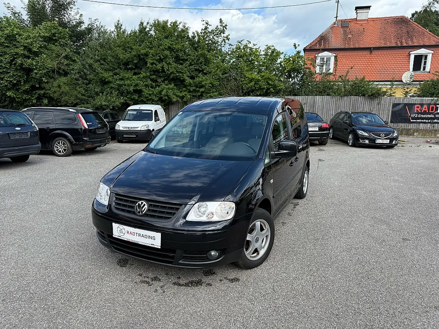 Volkswagen Caddy Life BlueMotion Tech. 1,9 TDI D-PF *AHK* *TEMPO... Zwart - 1