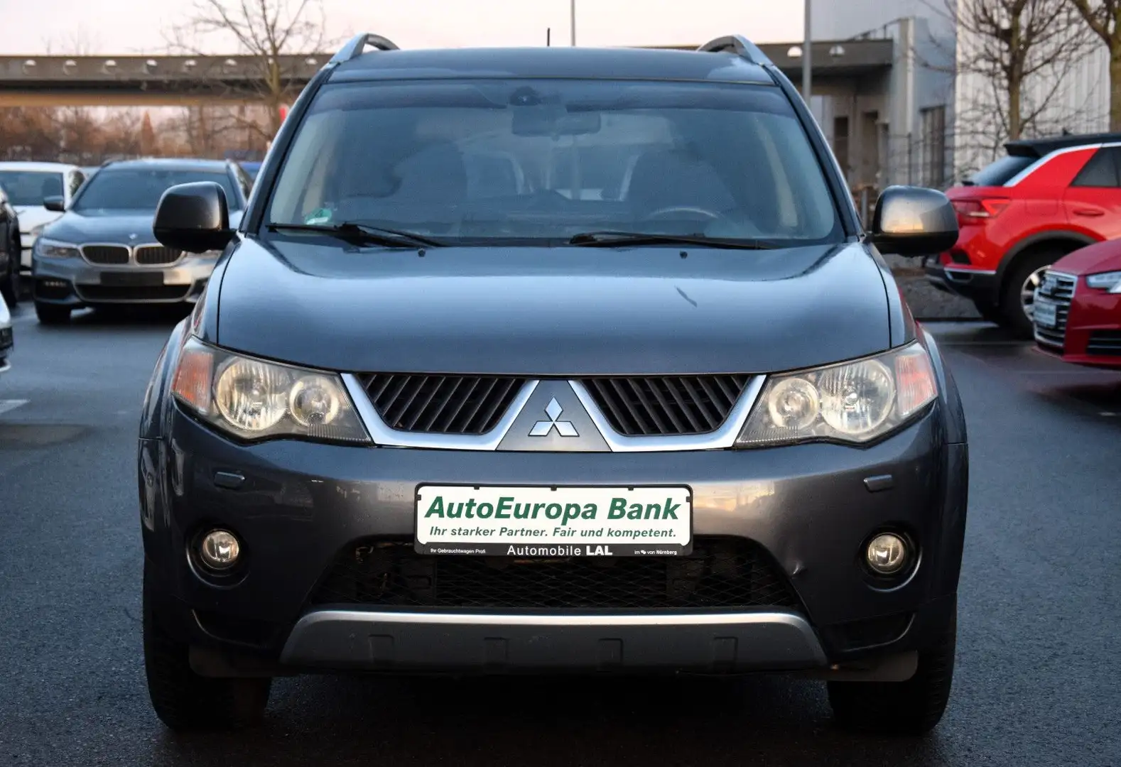 Mitsubishi Outlander 2.2 DI-D Intense*7-Sitzer*Webasto* Grau - 2