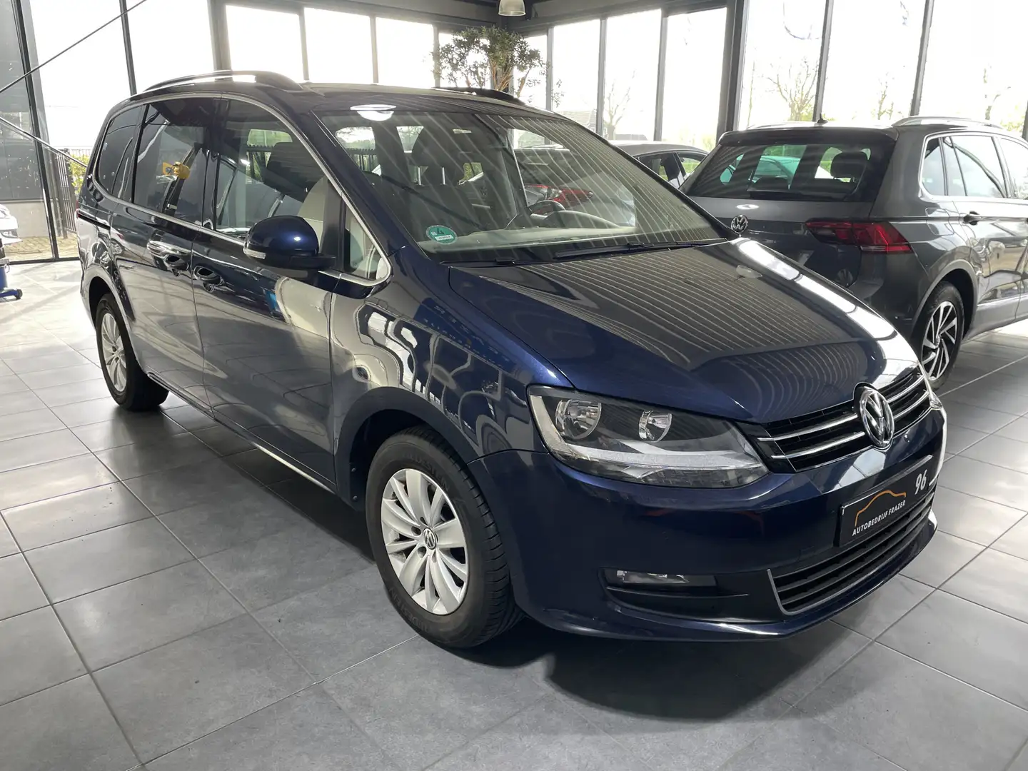 Volkswagen Sharan 1.4 TSI Comfortline Rijklaar Blauw - 2