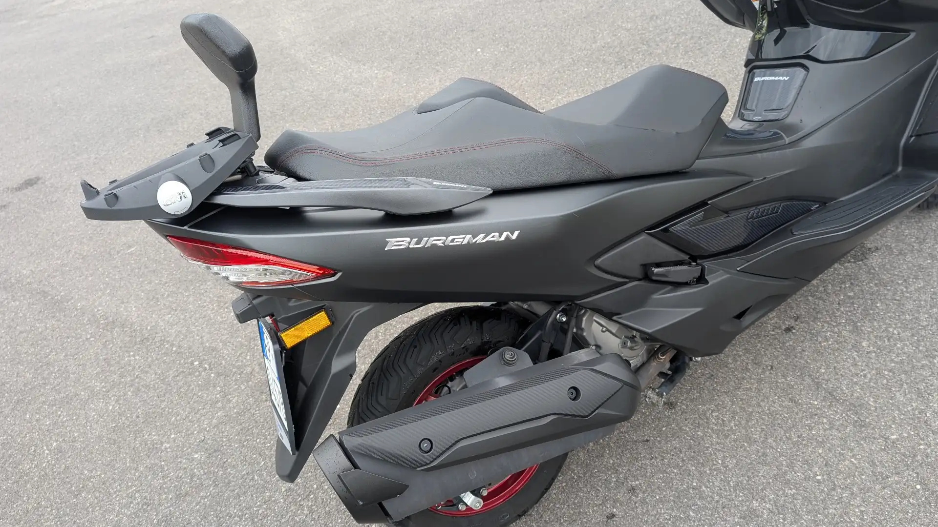 Suzuki Burgman 400 Szary - 2