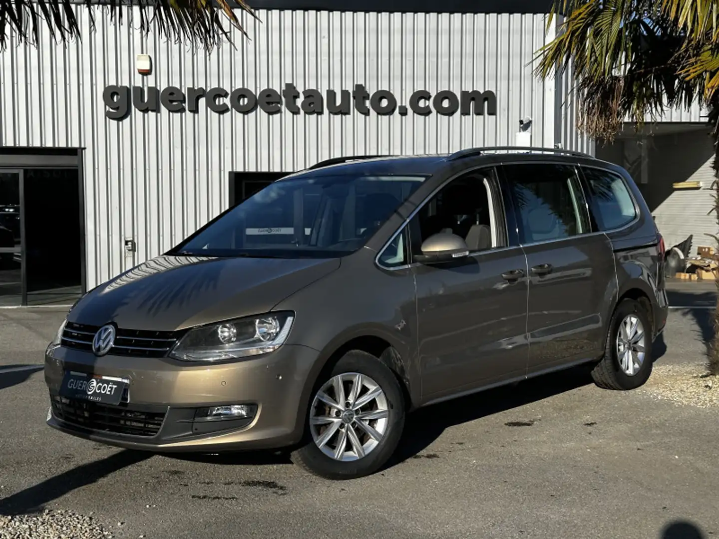 Volkswagen Sharan 2.0 TDI 150CH BLUEMOTION TECHNOLOGY CONFORTLINE DS Brun - 1