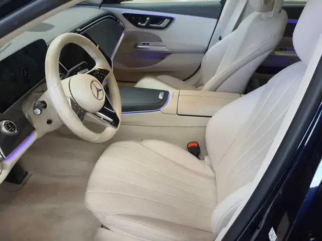 Mercedes-Benz E-Class view 7