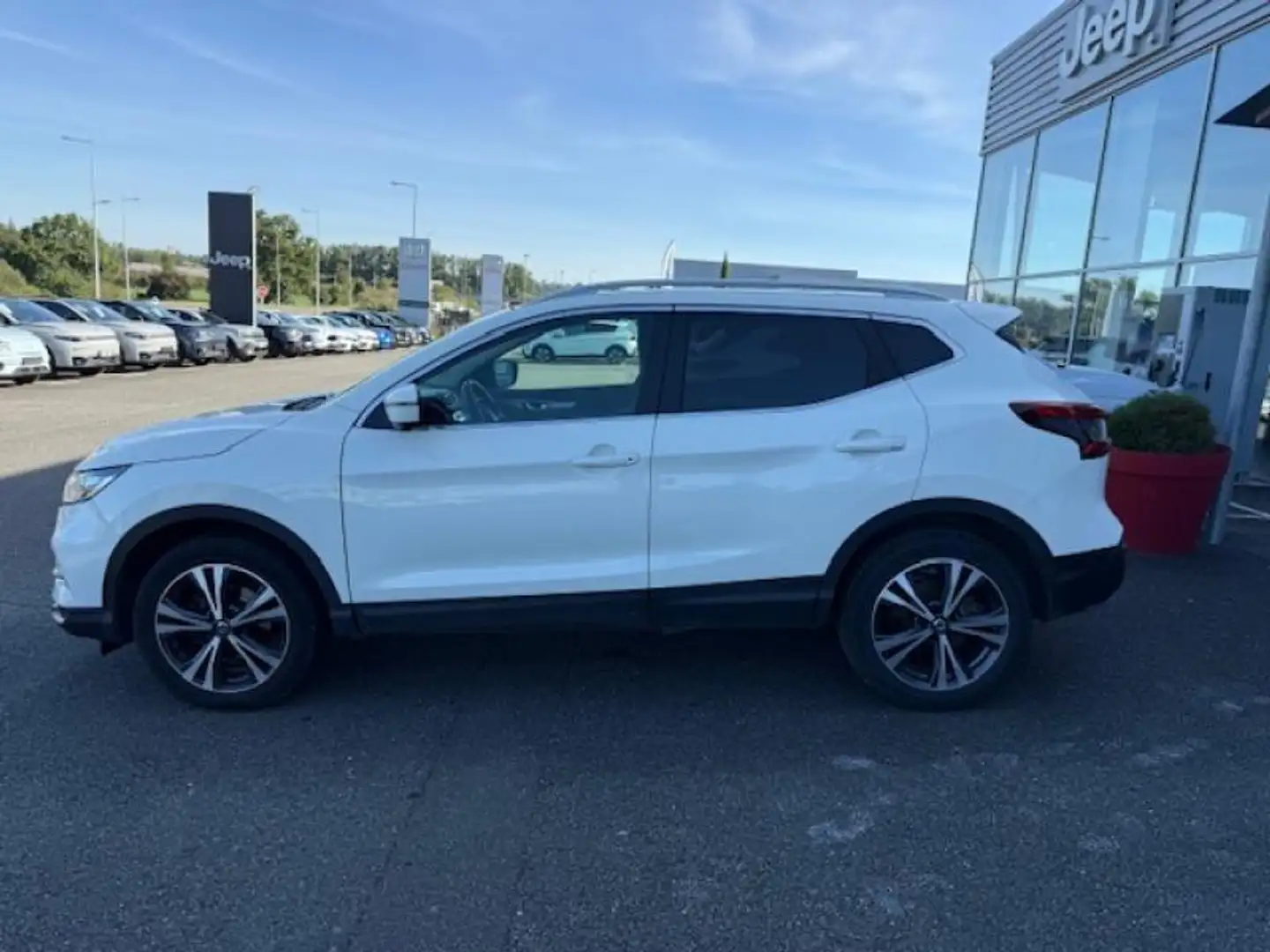 Nissan Qashqai 1.2 DIG-T 115ch N-Connecta Rouge - 2