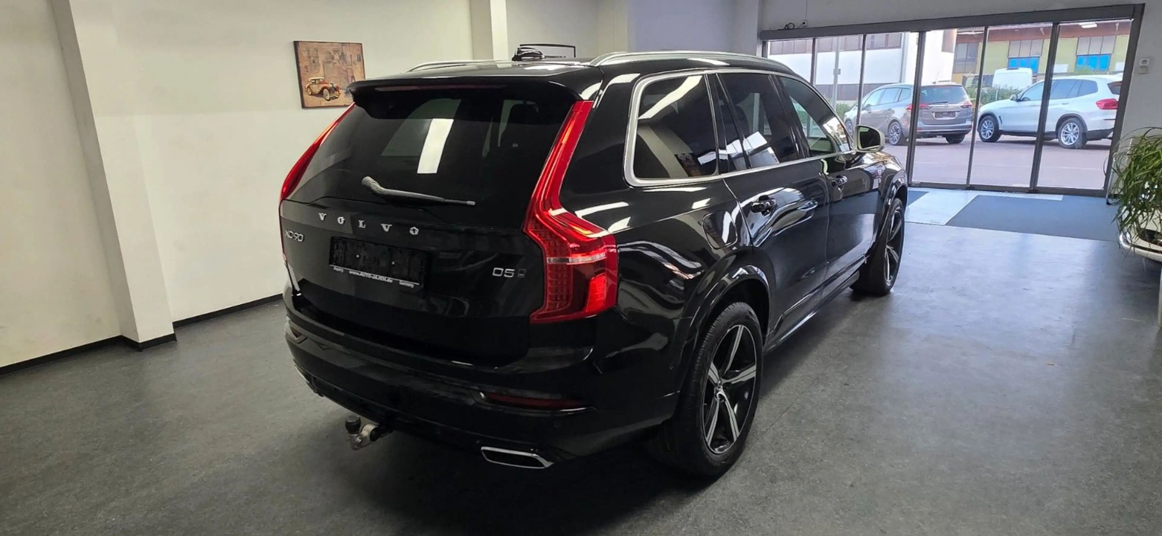 Volvo XC90 D5 AWD R-Design Automatik 85.000 km — photo 6