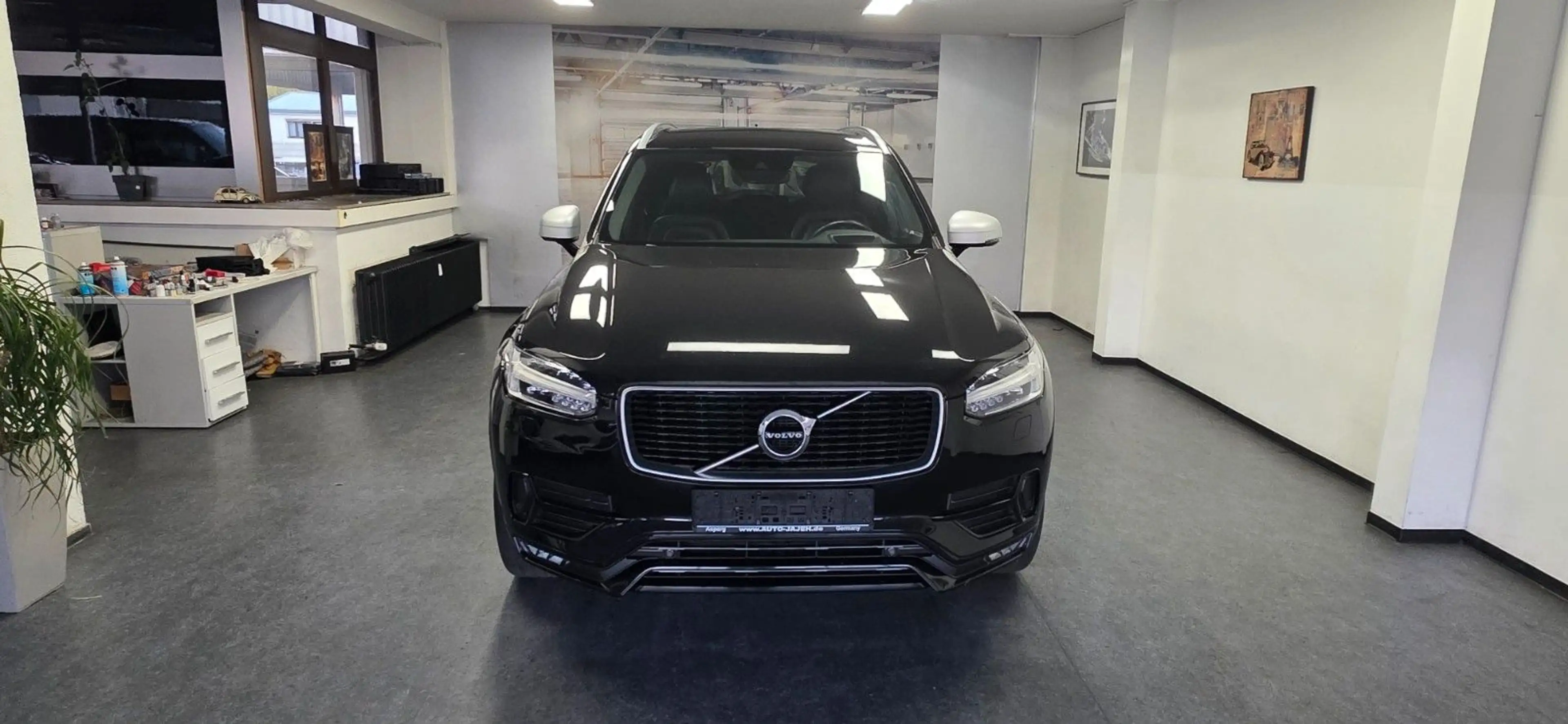 Volvo XC90 D5 AWD R-Design Automatik 85.000 km — photo 3
