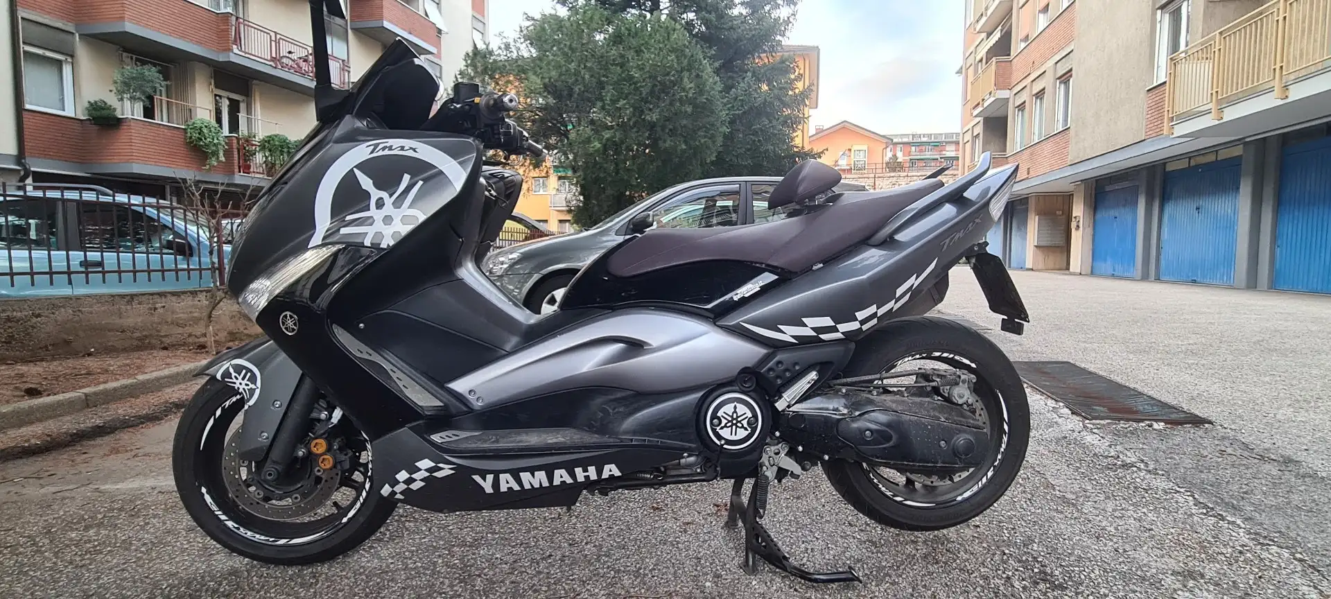 Yamaha TMAX 500 Gris - 2