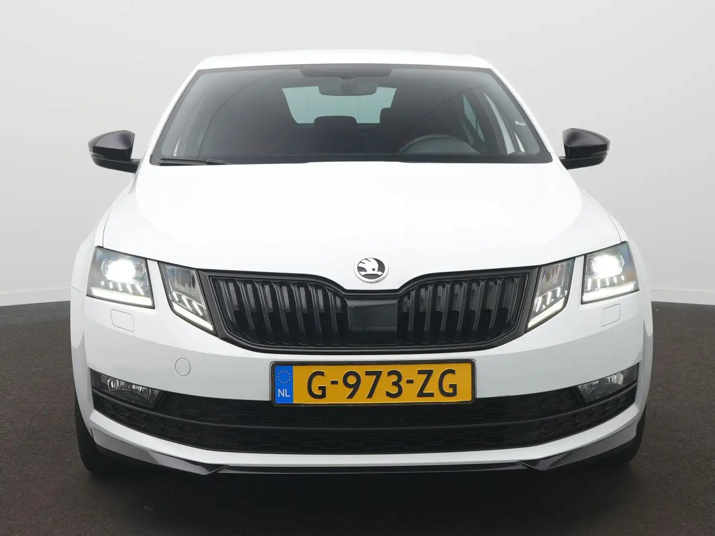 Skoda Octavia 1.5 TSI Greentech Sport Business / Navi / Sensoren Blanc - 2